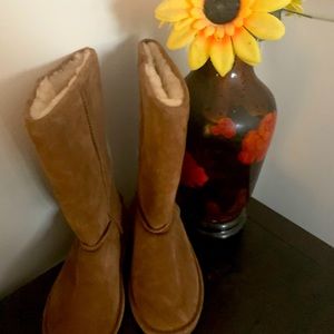 Tan winter boots bear paws